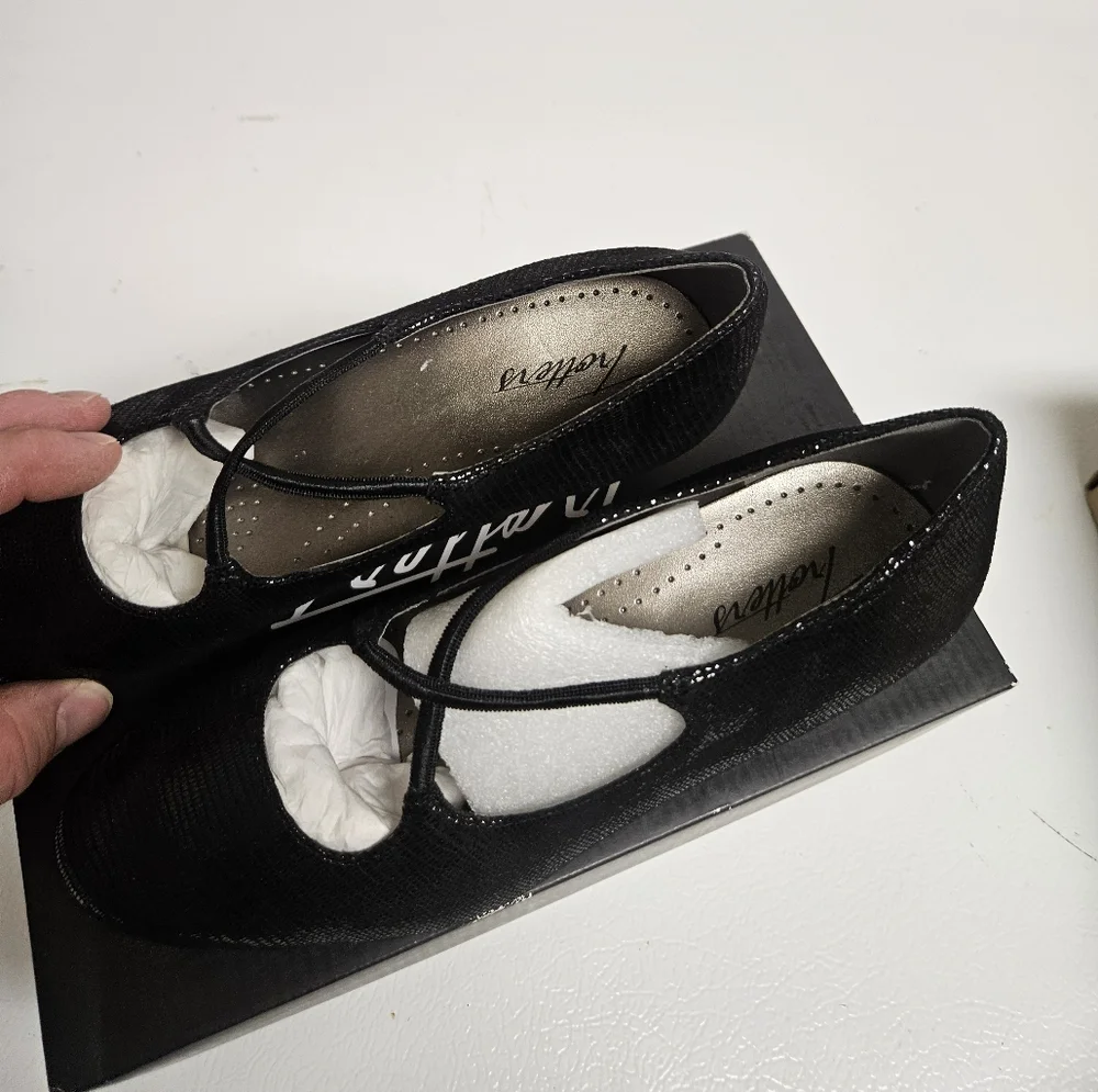NIB Trotters shoes - Picture 4 of 5